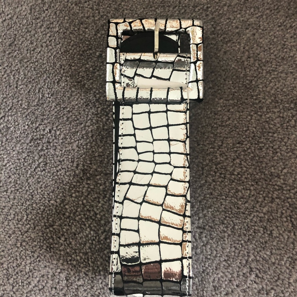 Tasha silver/black belt NWT S